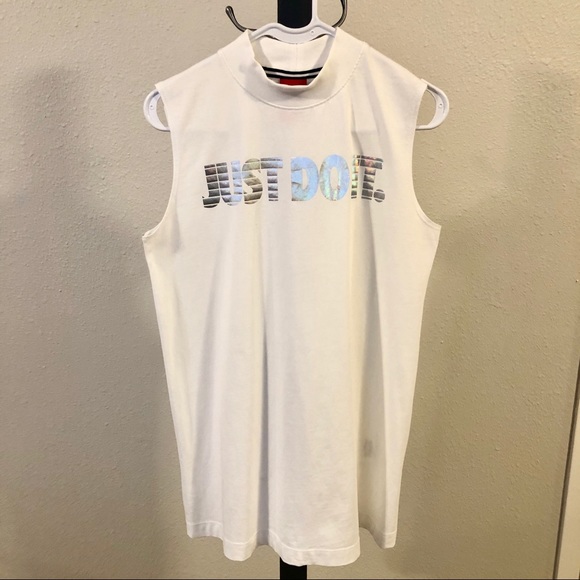 Nike Women's Holographic Longline Mock Neck Tank - Picture 3 of 6